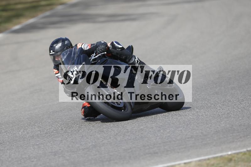 /37 09.08.2026  Pluess Motosport ADR/Freies Fahren/435